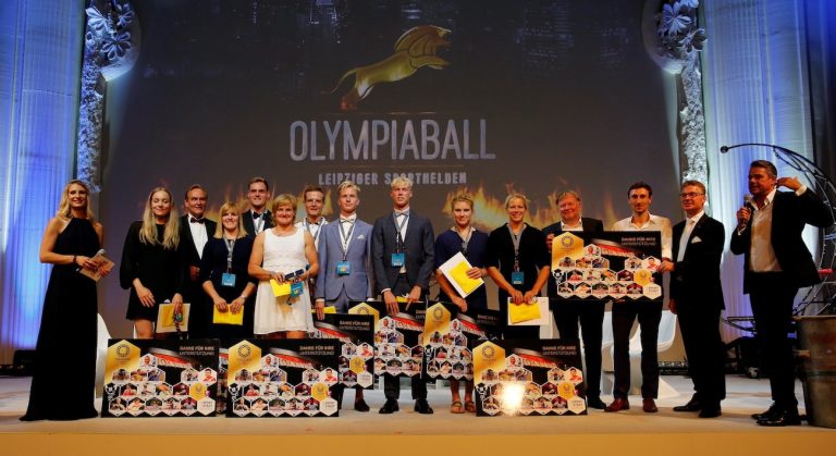 Olympiaball Der Olympiaball - festliches Flair im Zeichen der fünf Ringe..jpg
